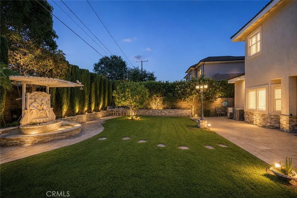 43 W Naomi Avenue Arcadia, CA 91007