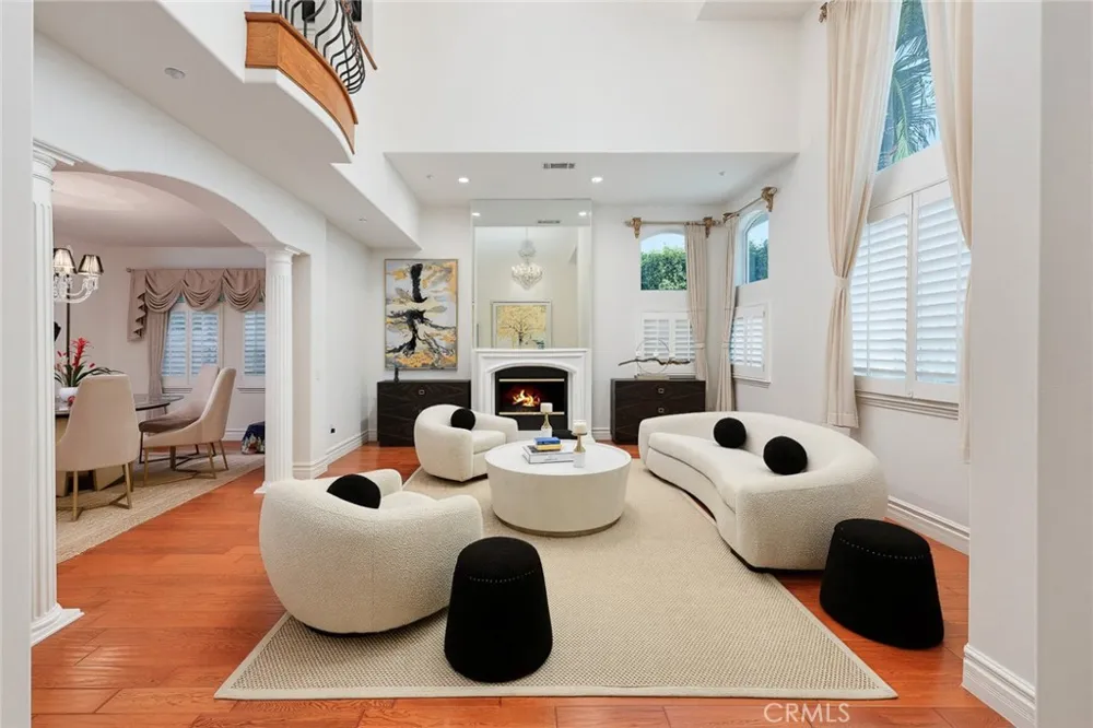 43 W Naomi Avenue Arcadia, CA 91007
