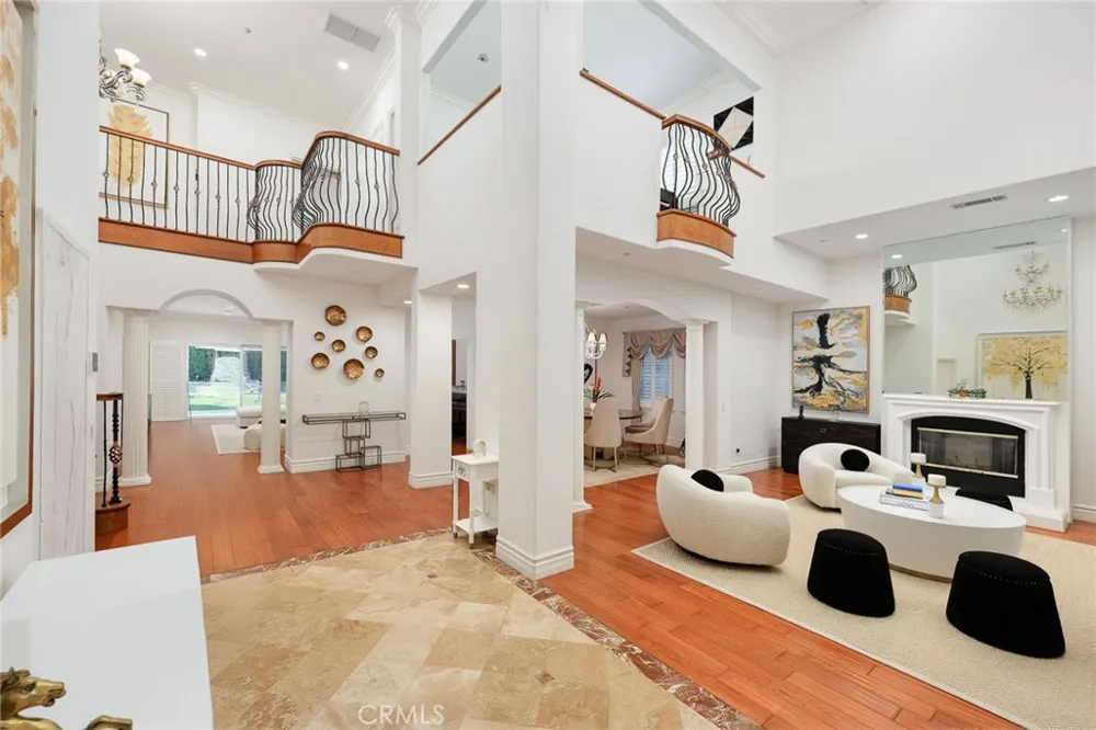 43 W Naomi Avenue Arcadia, CA 91007