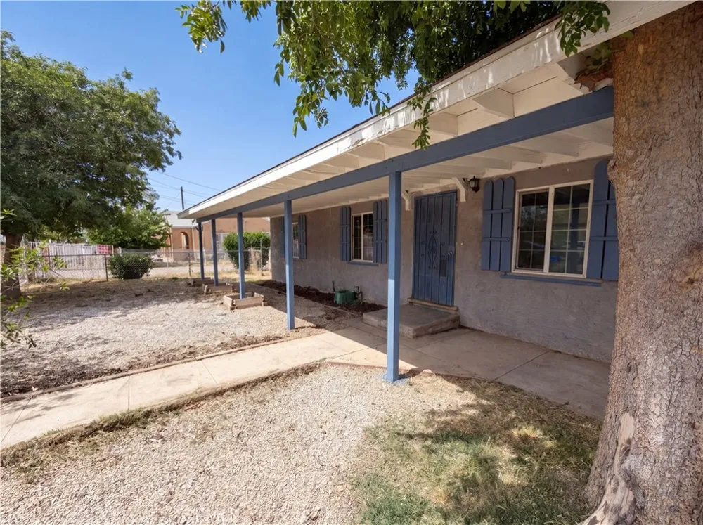 11950 Lee Avenue Adelanto, CA 92301