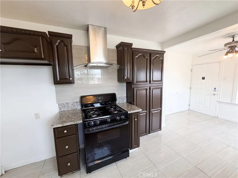 11950 Lee Avenue Adelanto, CA 92301