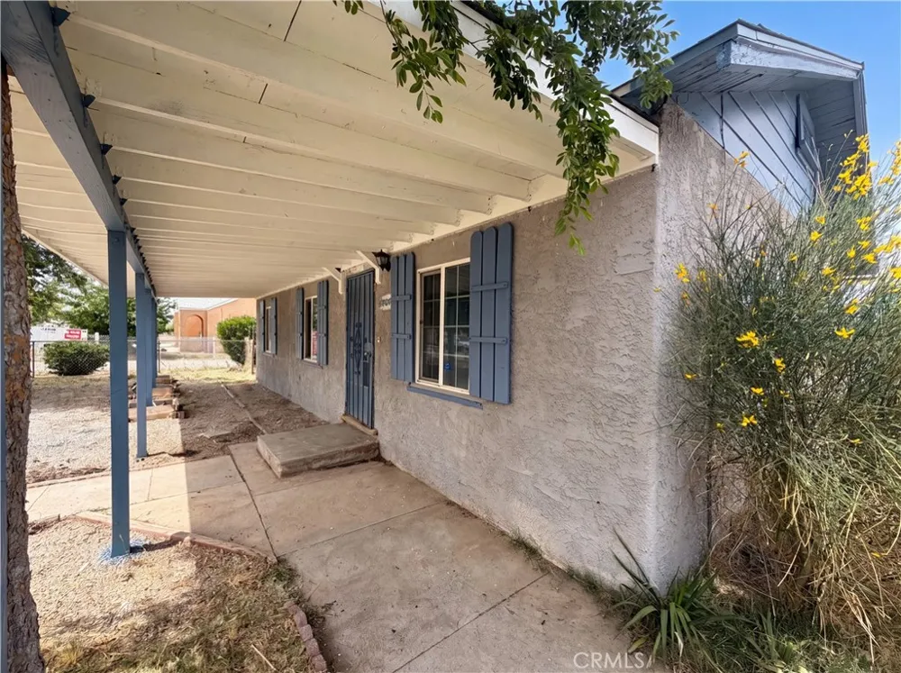 11950 Lee Avenue Adelanto, CA 92301
