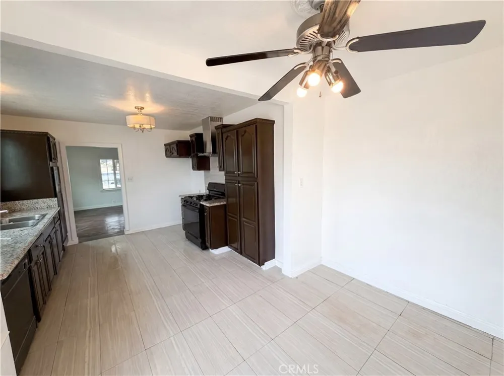 11950 Lee Avenue Adelanto, CA 92301