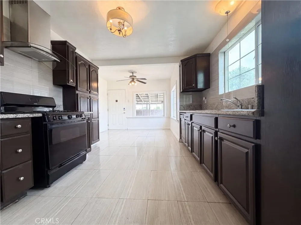11950 Lee Avenue Adelanto, CA 92301