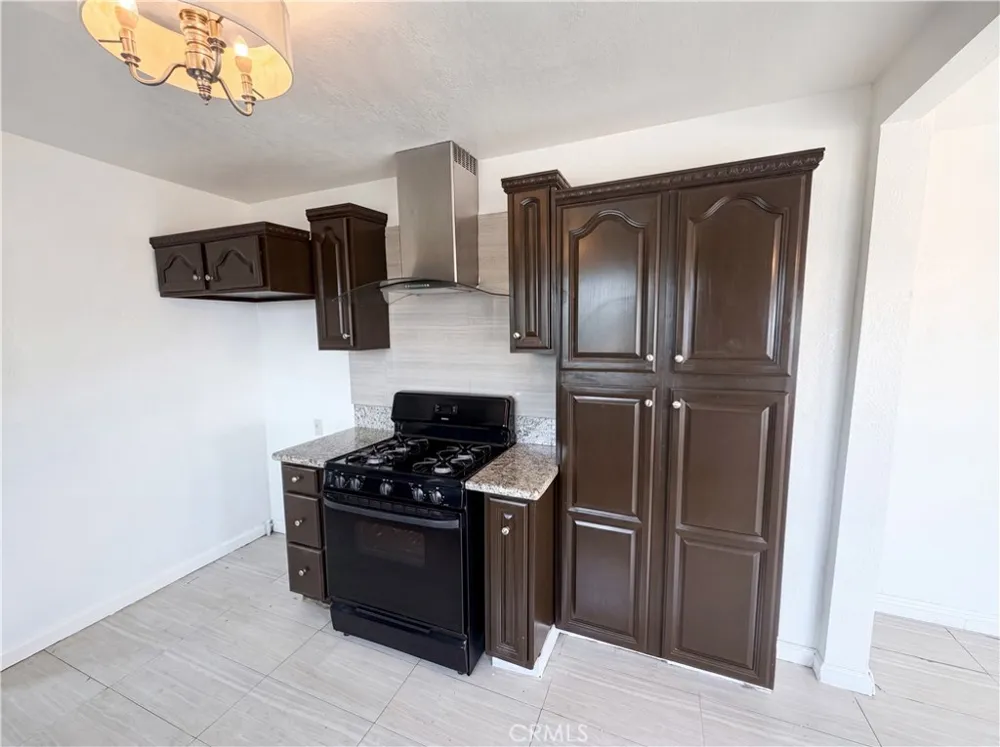 11950 Lee Avenue Adelanto, CA 92301