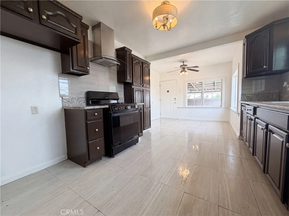 11950 Lee Avenue Adelanto, CA 92301