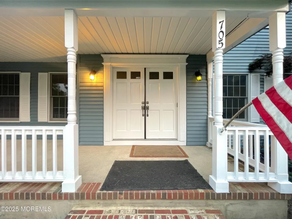 705 Princeton Road Lanoka Harbor, NJ 08734