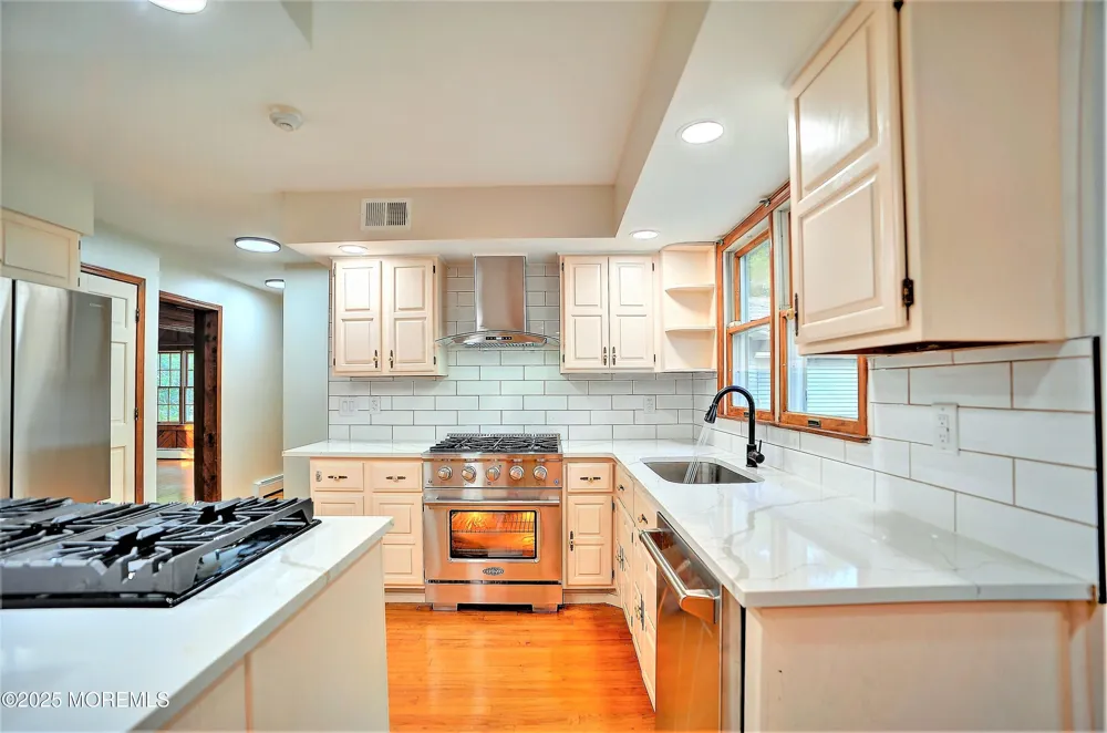 705 Princeton Road Lanoka Harbor, NJ 08734