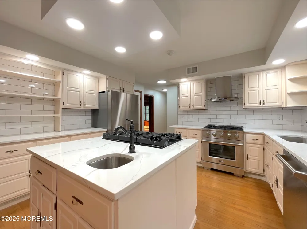 705 Princeton Road Lanoka Harbor, NJ 08734