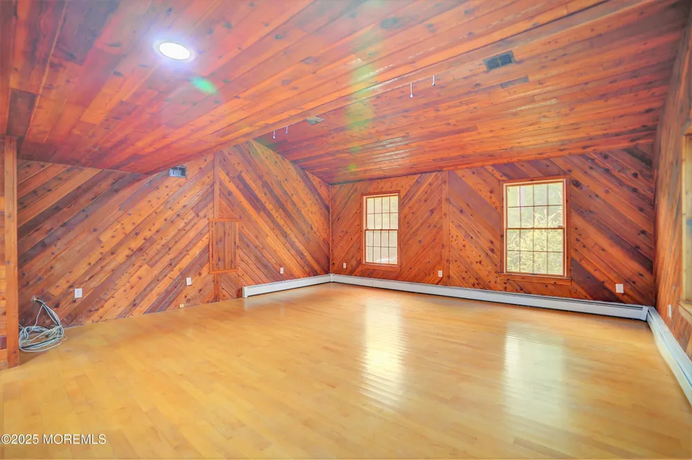 705 Princeton Road Lanoka Harbor, NJ 08734