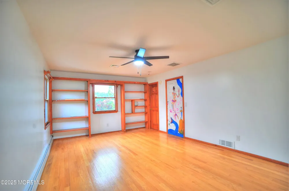 705 Princeton Road Lanoka Harbor, NJ 08734