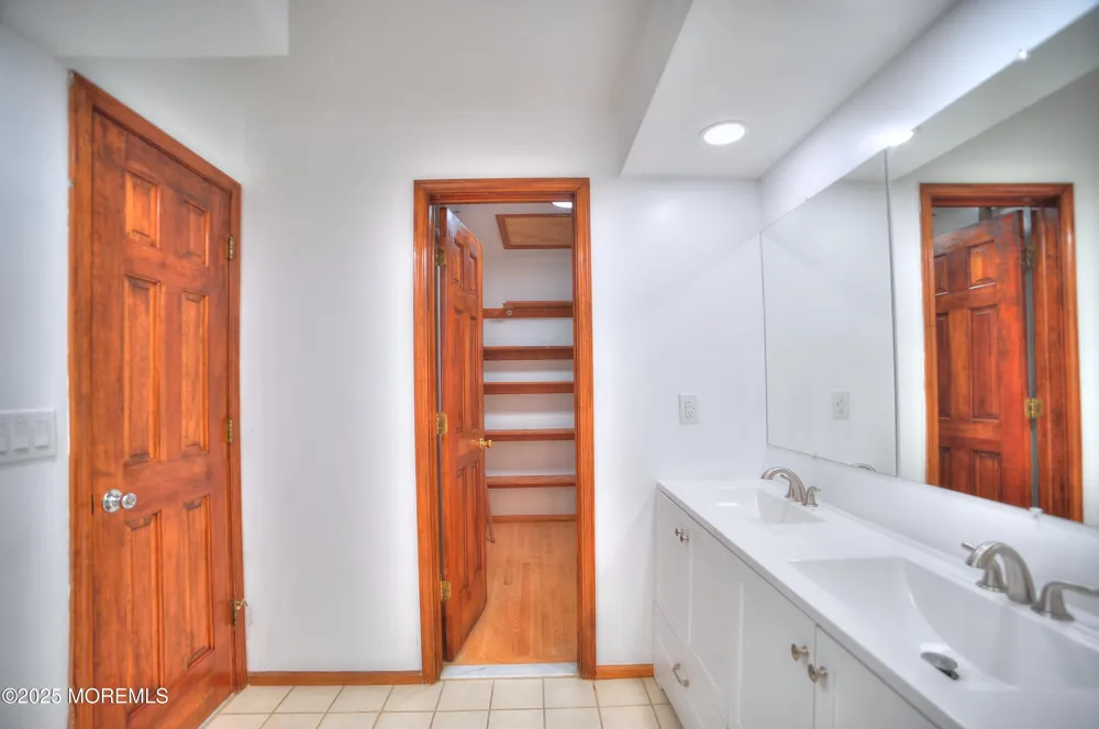 705 Princeton Road Lanoka Harbor, NJ 08734