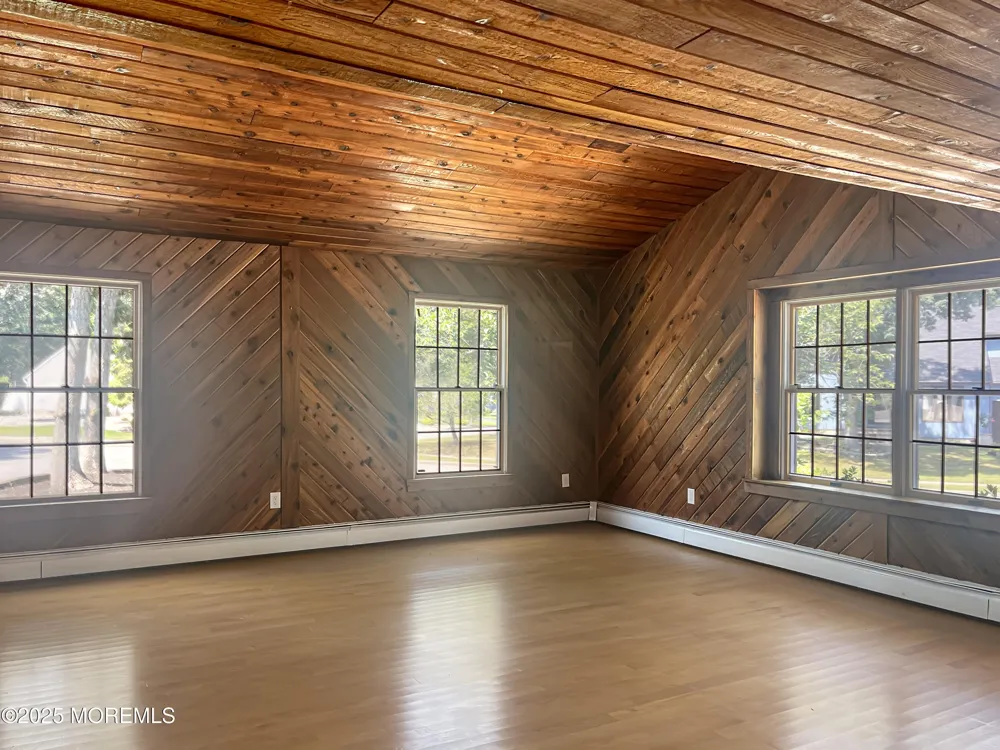 705 Princeton Road Lanoka Harbor, NJ 08734