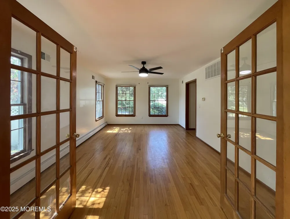 705 Princeton Road Lanoka Harbor, NJ 08734