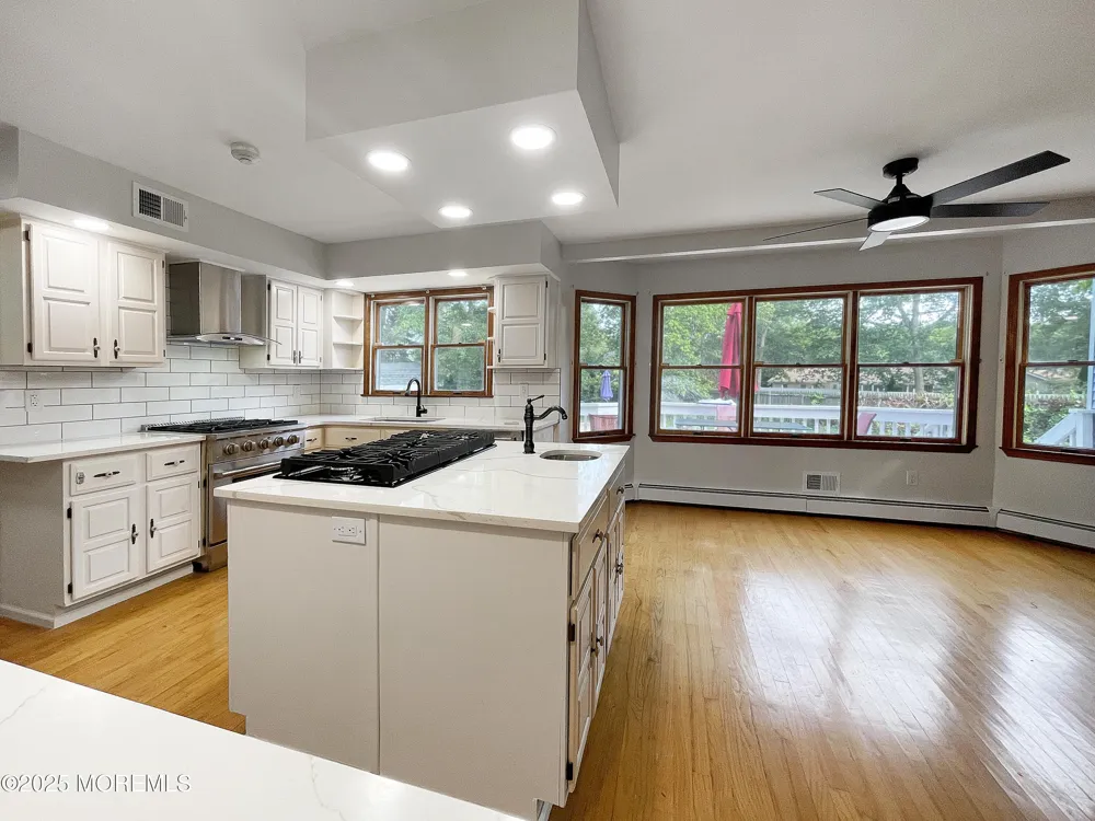 705 Princeton Road Lanoka Harbor, NJ 08734