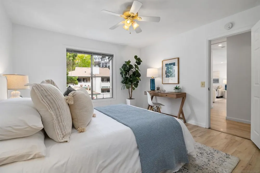 8811 Gilman Dr #H La Jolla, CA 92037