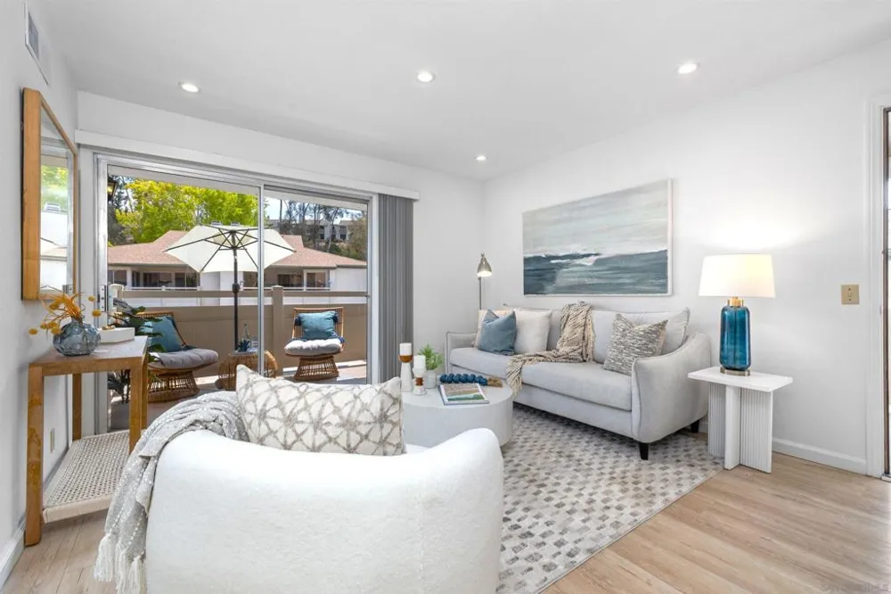 8811 Gilman Dr #H La Jolla, CA 92037