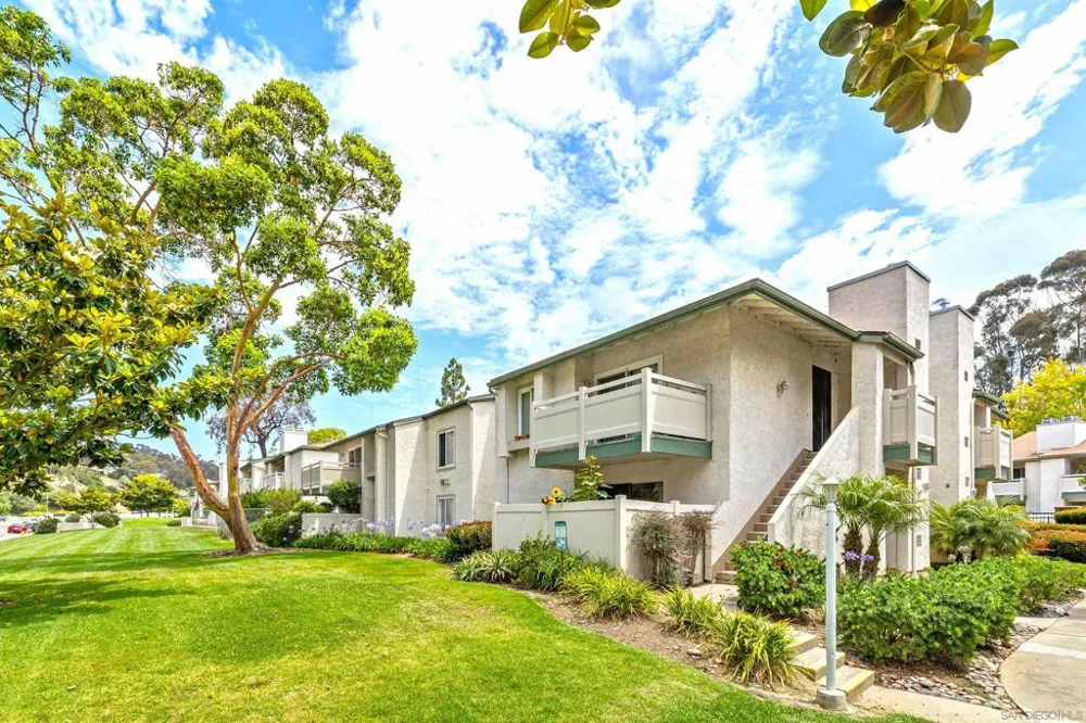 8811 Gilman Dr #H La Jolla, CA 92037