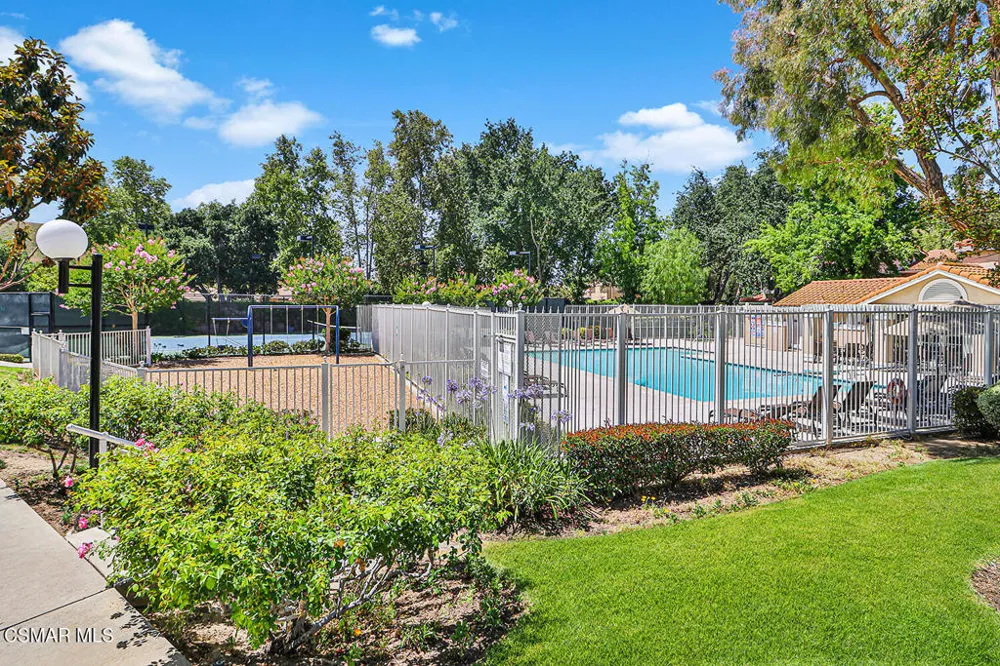 4786 Saltino Way Oak Park, CA 91377