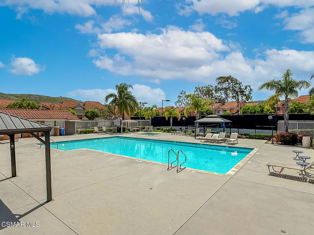 4786 Saltino Way Oak Park, CA 91377