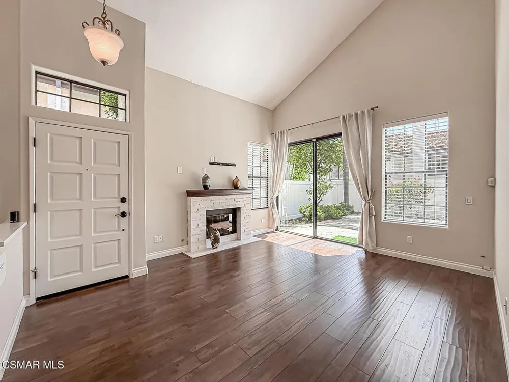 4786 Saltino Way Oak Park, CA 91377