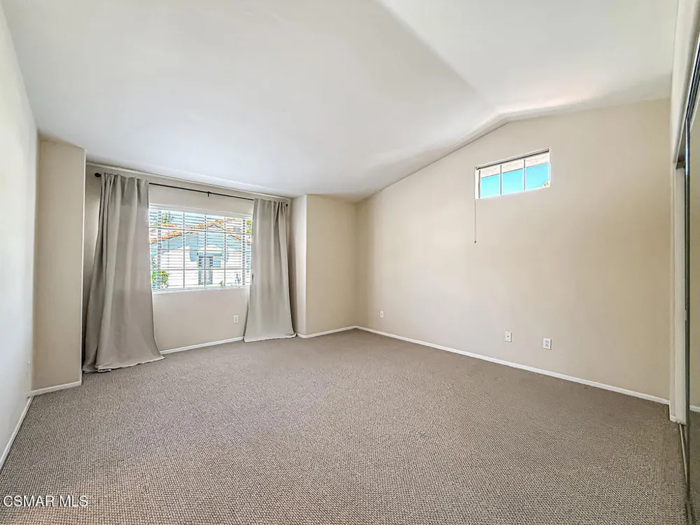 4786 Saltino Way Oak Park, CA 91377