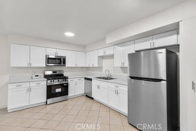 1002 Lombard Dr Redlands, CA 92374