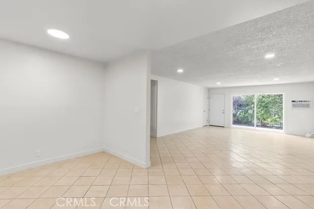 1002 Lombard Dr Redlands, CA 92374