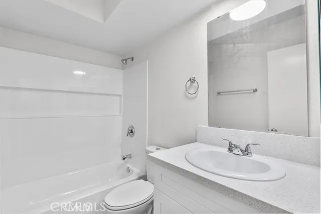 1002 Lombard Dr Redlands, CA 92374