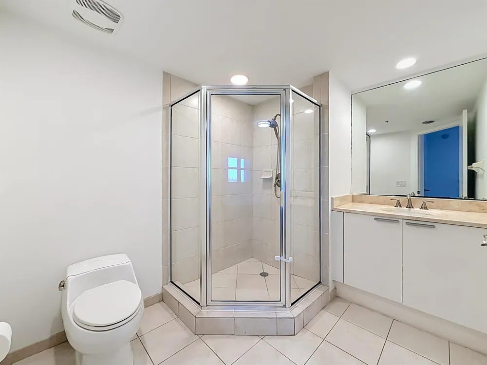 14951 Royal Oaks Lane #505 North Miami, FL 33181