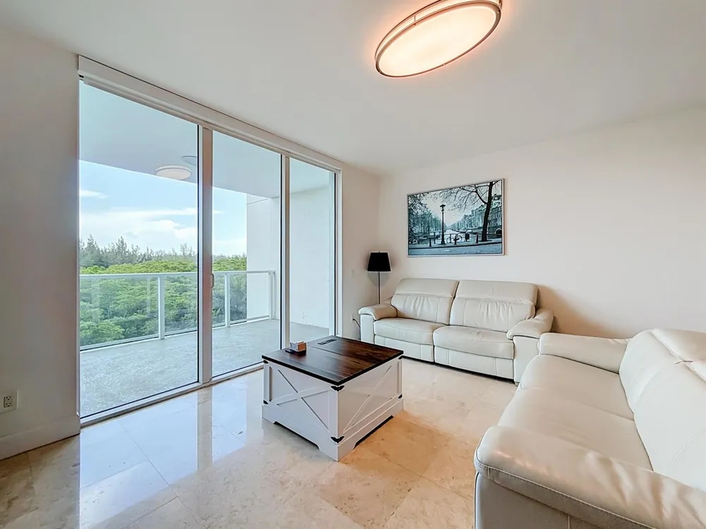14951 Royal Oaks Lane #505 North Miami, FL 33181