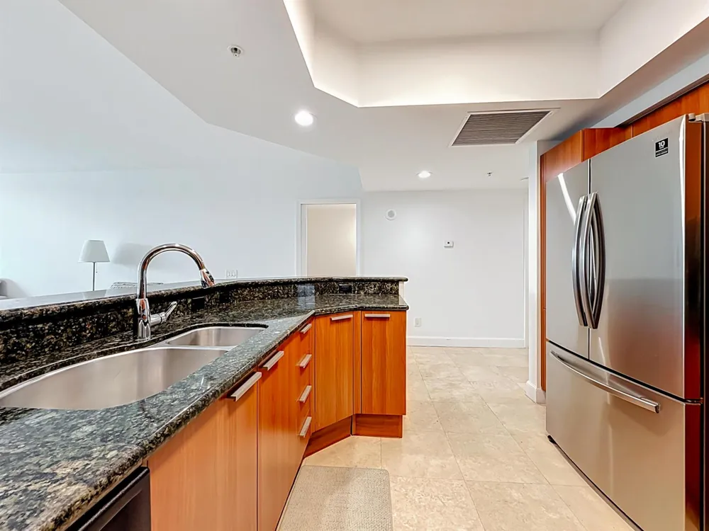 14951 Royal Oaks Lane #505 North Miami, FL 33181