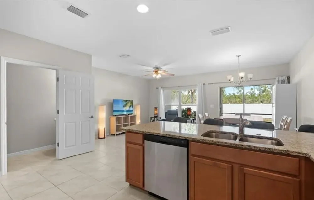 3725 Crofton Court Fort Myers, FL 33916