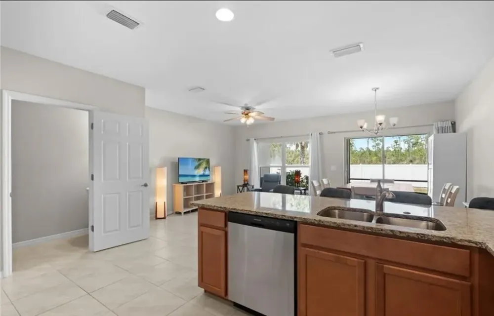 3725 Crofton Court Fort Myers, FL 33916