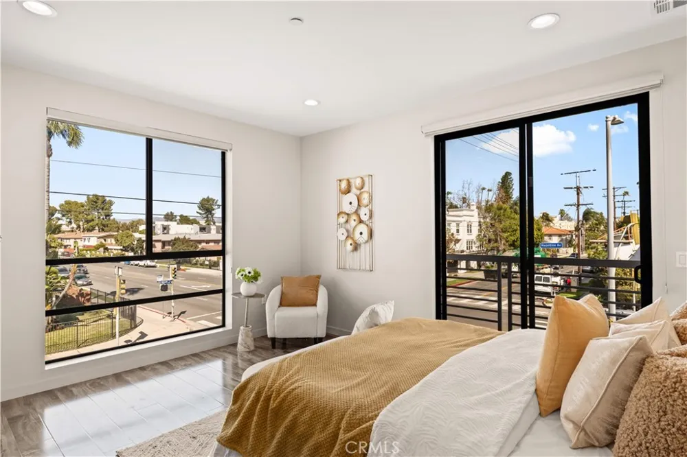 4485 Hazeltine Avenue #1 Sherman Oaks, CA 91423