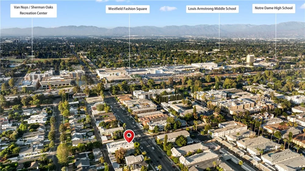 4485 Hazeltine Avenue #1 Sherman Oaks, CA 91423