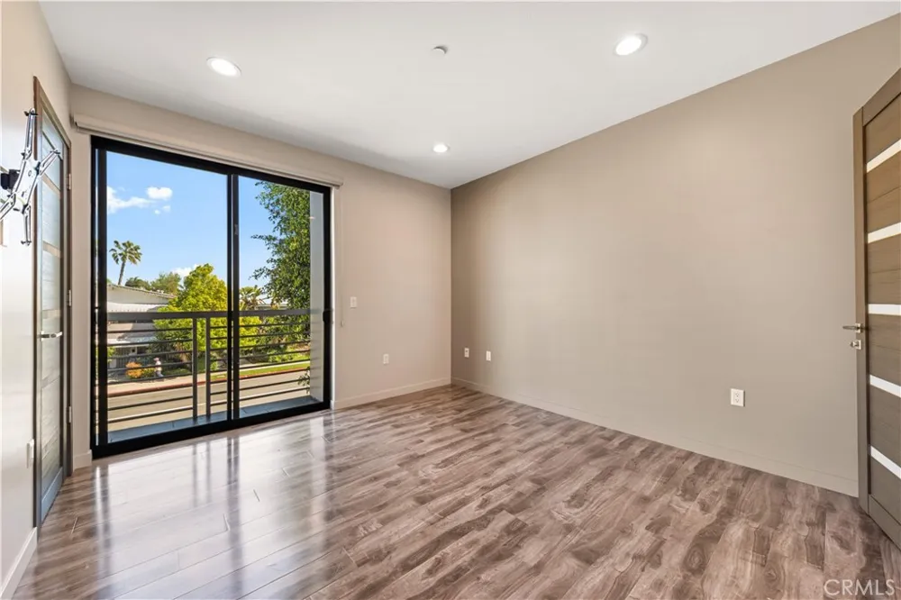 4485 Hazeltine Avenue #1 Sherman Oaks, CA 91423