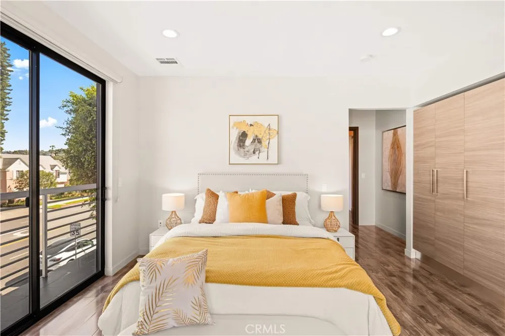 4485 Hazeltine Avenue #1 Sherman Oaks, CA 91423