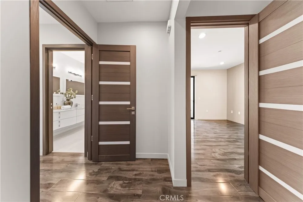 4485 Hazeltine Avenue #1 Sherman Oaks, CA 91423