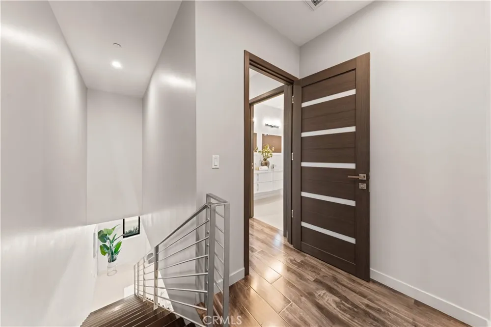 4485 Hazeltine Avenue #1 Sherman Oaks, CA 91423