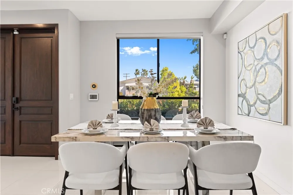 4485 Hazeltine Avenue #1 Sherman Oaks, CA 91423