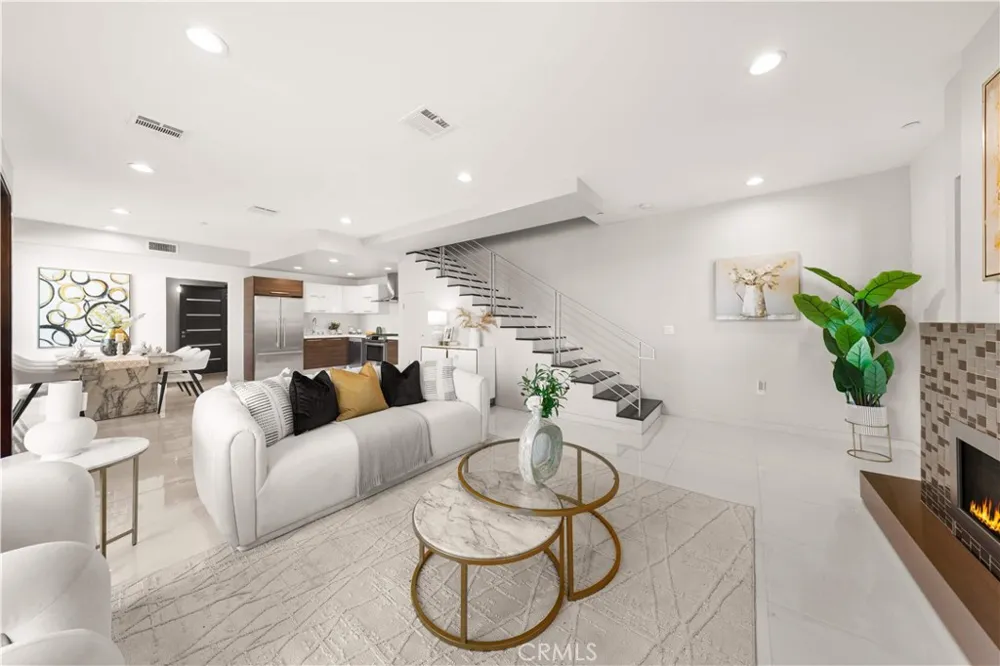 4485 Hazeltine Avenue #1 Sherman Oaks, CA 91423