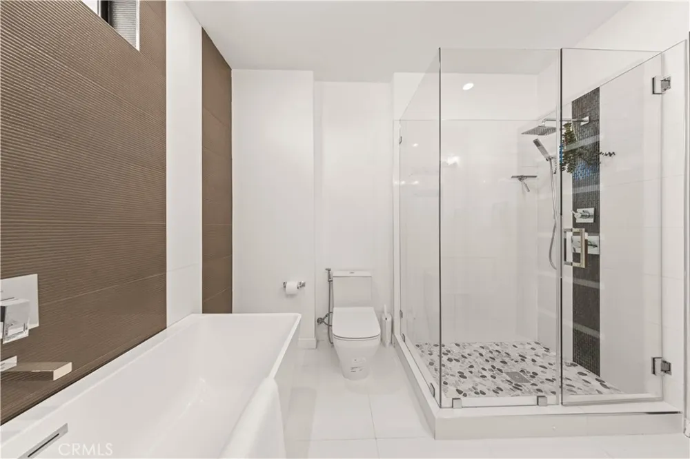 4485 Hazeltine Avenue #1 Sherman Oaks, CA 91423