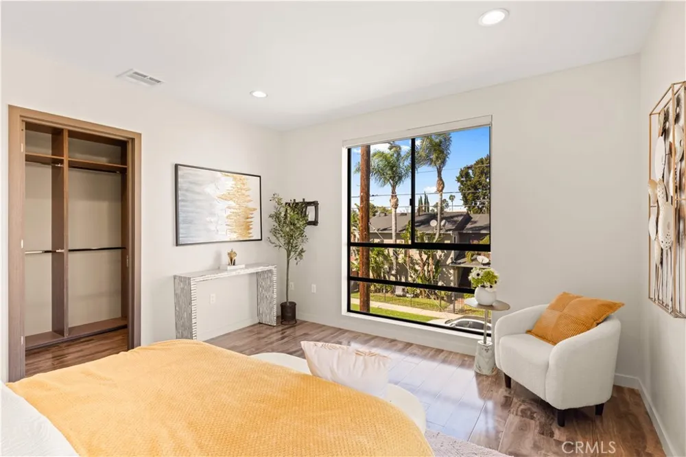 4485 Hazeltine Avenue #1 Sherman Oaks, CA 91423