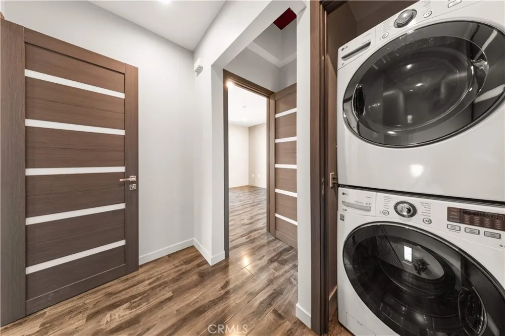 4485 Hazeltine Avenue #1 Sherman Oaks, CA 91423