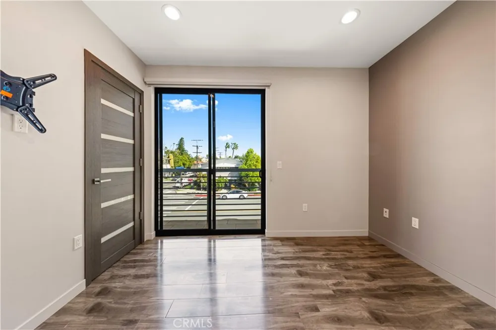 4485 Hazeltine Avenue #1 Sherman Oaks, CA 91423