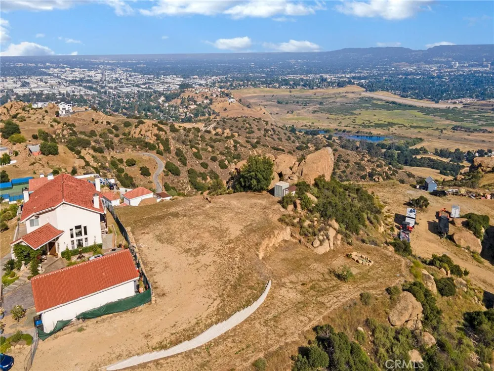501 Thompson Avenue Chatsworth, CA 91311