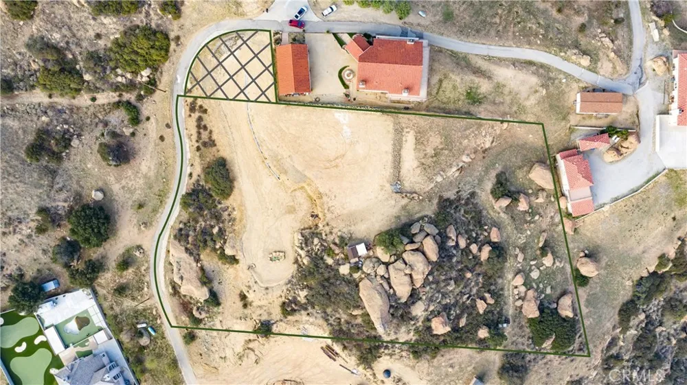 501 Thompson Avenue Chatsworth, CA 91311