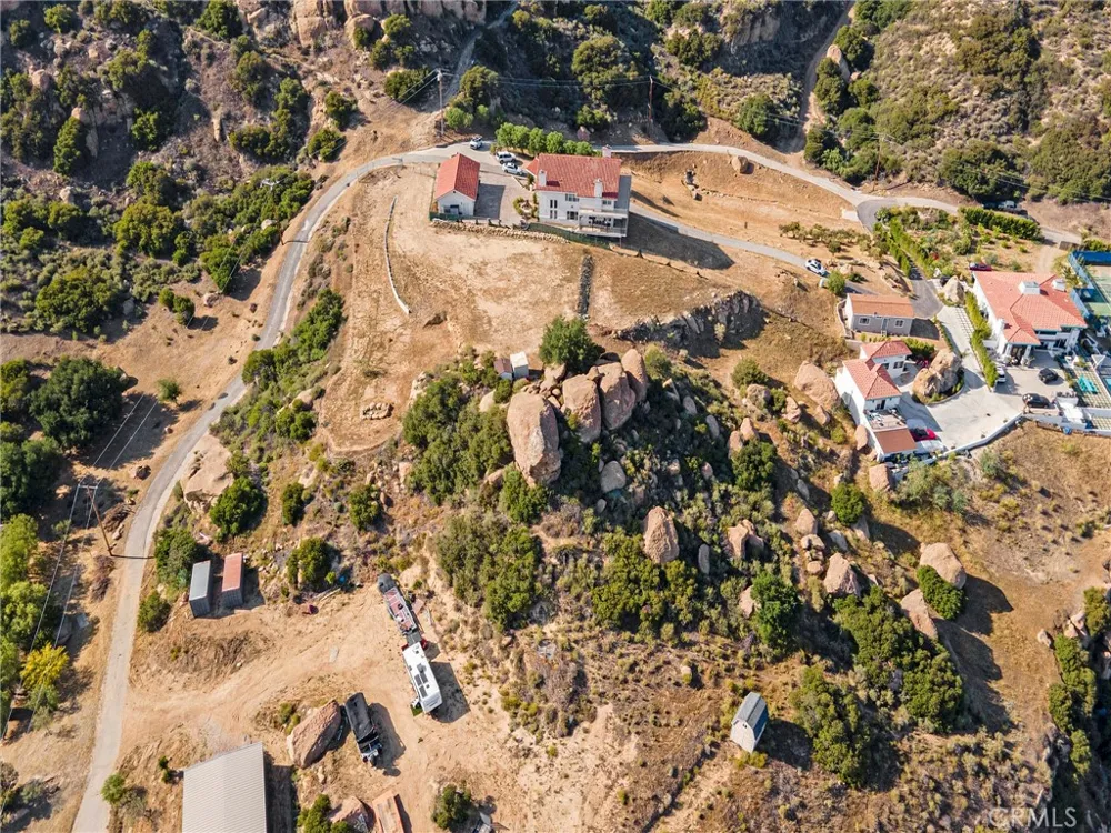 501 Thompson Avenue Chatsworth, CA 91311