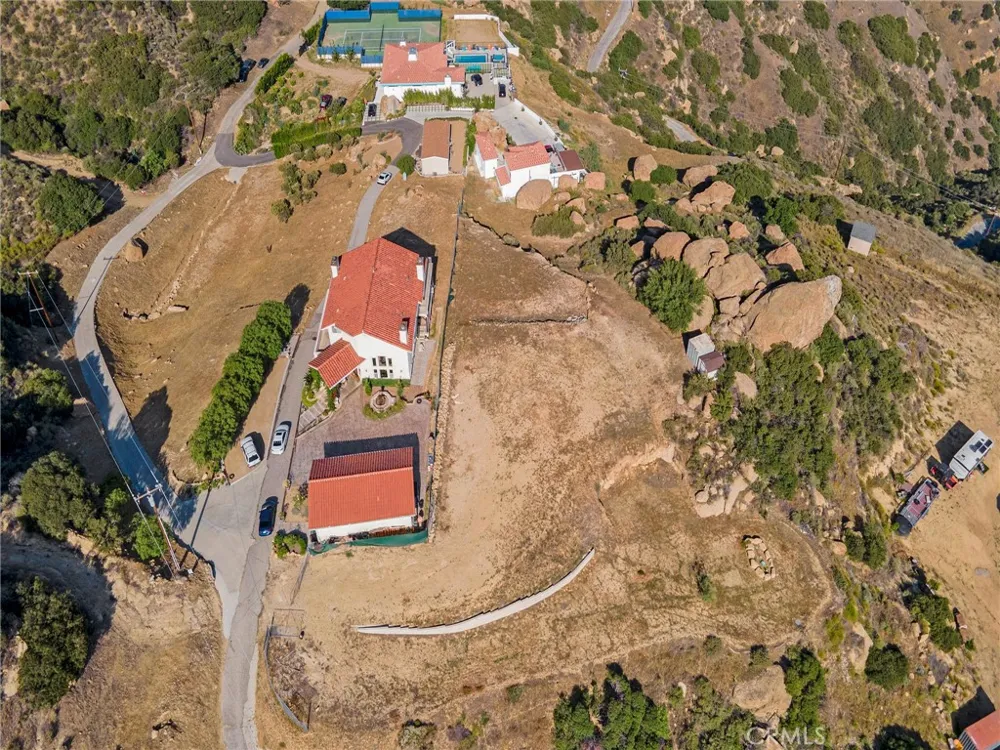 501 Thompson Avenue Chatsworth, CA 91311